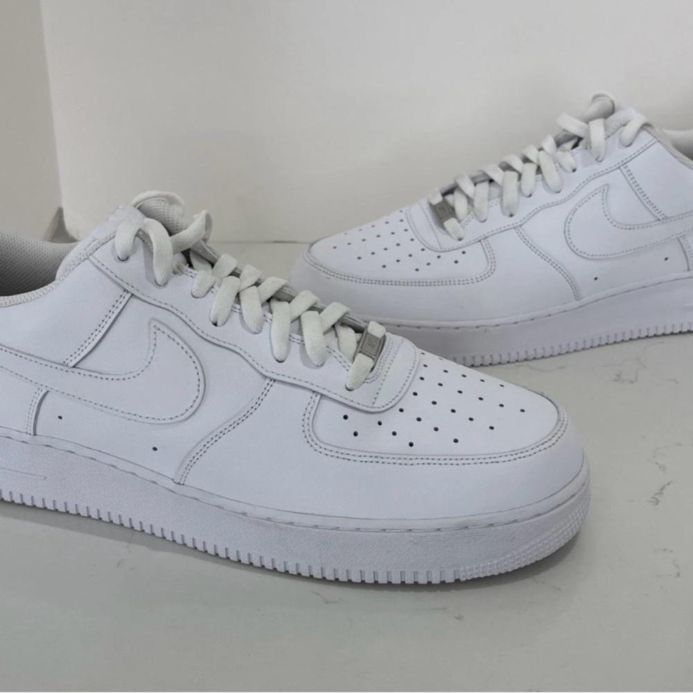 Nike 315122-111 Air Force 1 White Men Size 10 Basically Brand New Worn Once New